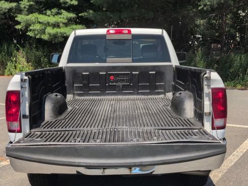 Used 2018 RAM 1500 Classic SLT AWD/4WD image 6