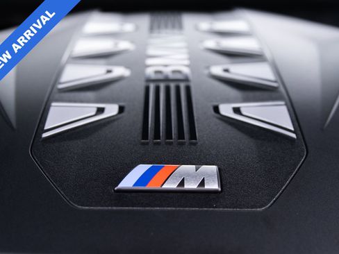 Used 2025 BMW X5 M60i w/ Climate Comfort Package image 37