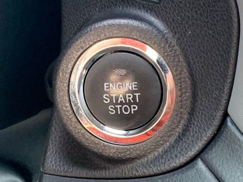 Used 2023 Subaru Outback Premium image 18