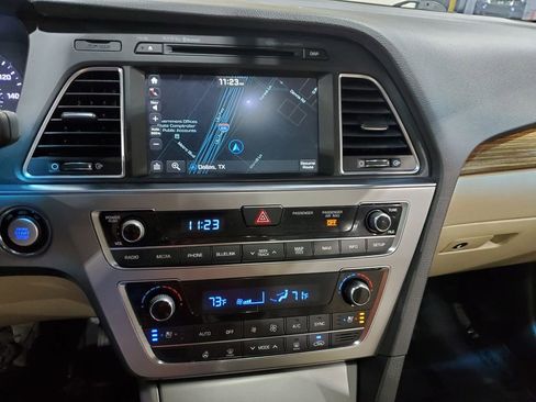 Used 2015 Hyundai Sonata Limited w/ Option Group 06 image 29