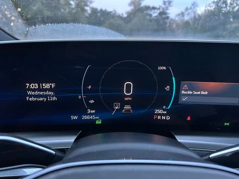 Used 2024 Cadillac Lyriq Luxury image 22