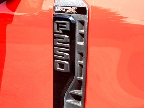 Used 2023 Ford F250 XL w/ STX Appearance Package image 7