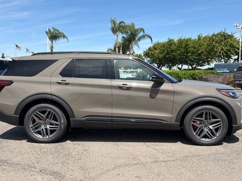 New 2026 Ford Explorer ST w/ Sun And Sound Package AWD/4WD image 2