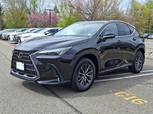 Used 2023 Lexus NX 350 AWD image 3
