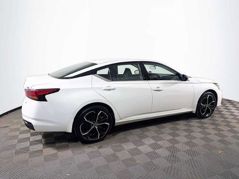 Certified 2025 Nissan Altima 2.5 SR AWD/4WD image 4