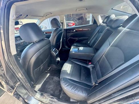 Used 2018 Kia Cadenza Premium image 24