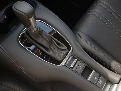 New 2026 Honda HR-V EX-L image 25