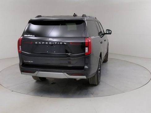Certified 2025 Ford Expedition Platinum image 17