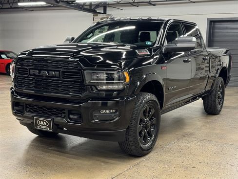 Used 2022 RAM 2500 Limited AWD/4WD image 3