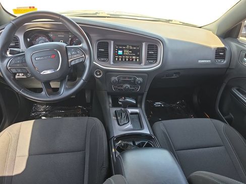 Used 2019 Dodge Charger SXT w/ Blacktop Package RWD image 13
