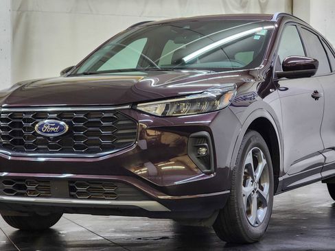 Used 2023 Ford Escape ST-Line Select w/ Tech Pack #2 image 14