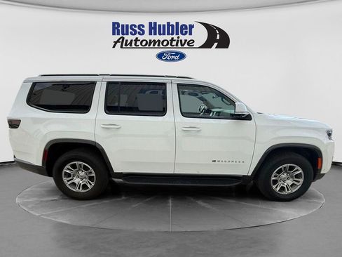 Used 2022 Jeep Wagoneer Series I w/ Convenience Group I AWD/4WD image 8