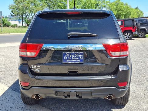 Used 2012 Jeep Grand Cherokee Laredo AWD/4WD image 5