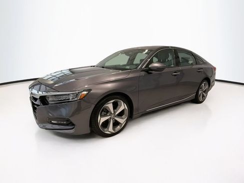 Used 2019 Honda Accord Touring image 3