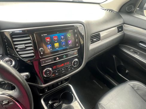 Used 2019 Mitsubishi Outlander SEL AWD/4WD image 21