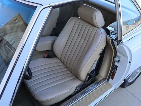 Used 1988 Mercedes-Benz 560 SL image 34