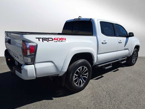 Used 2023 Toyota Tacoma TRD Sport w/ Advanced Technology Package image 3