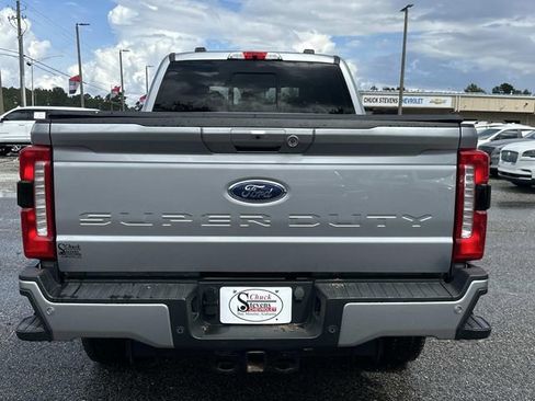 Used 2024 Ford F250 Lariat w/ Sport Appearance Package image 8