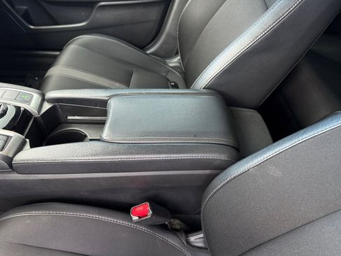 Used 2020 Honda Civic Sport image 14