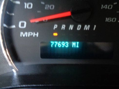 Used 2021 Chevrolet Express 2500 w/ Communications Package RWD image 17