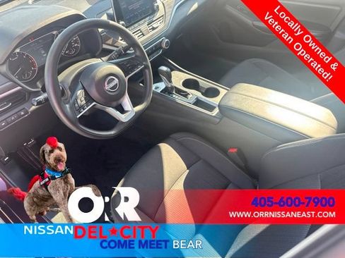 Used 2025 Nissan Altima 2.5 SV FWD image 28