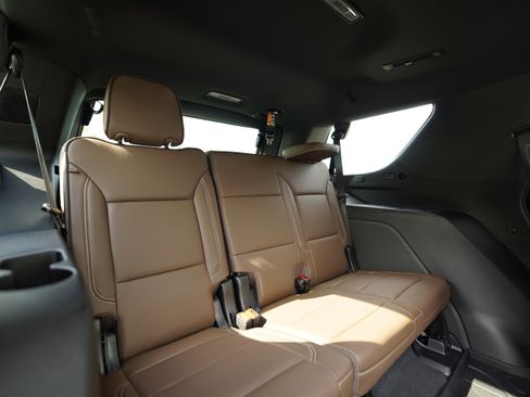 New 2026 Chevrolet Tahoe High Country RWD image 15