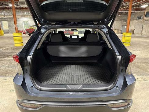 Certified 2023 Toyota Venza LE image 11