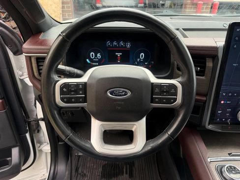 Used 2022 Ford Expedition Max Limited AWD/4WD image 6