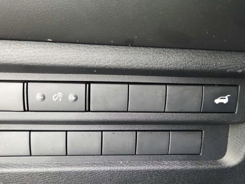 Used 2024 Mitsubishi Outlander FWD image 40