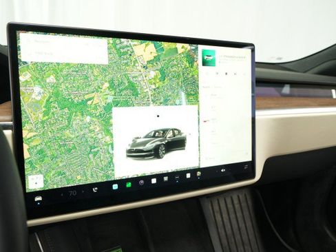 Used 2022 Tesla Model S image 33