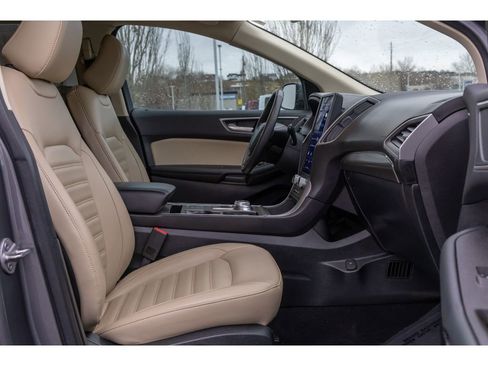 Used 2022 Ford Edge SEL w/ Convenience Package image 11