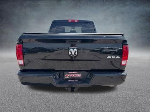 Used 2018 RAM 1500 Express AWD/4WD image 9