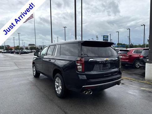 Used 2023 Chevrolet Suburban Premier RWD image 5