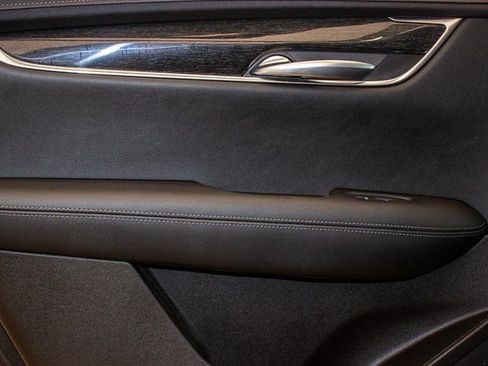 Used 2021 Cadillac XT5 Premium Luxury w/ LPO, Floor Liner Package image 18