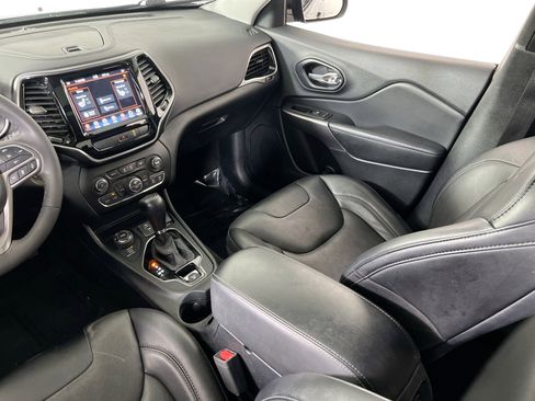 Used 2022 Jeep Cherokee Limited image 23