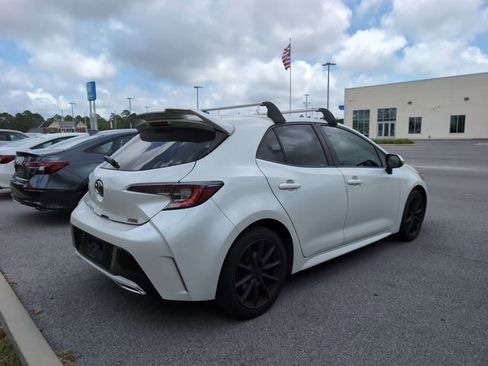 Used 2019 Toyota Corolla XSE FWD image 3