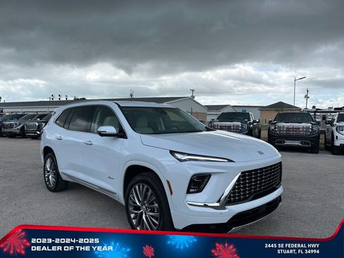 New 2026 Buick Enclave Avenir w/ Super Cruise Package AWD/4WD image 2