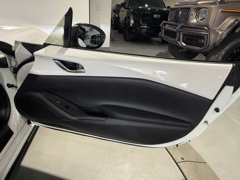 Used 2017 MAZDA MX-5 Miata RF Grand Touring RWD image 43