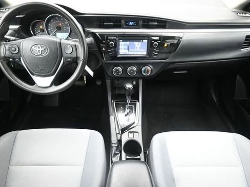Used 2016 Toyota Corolla L FWD image 20