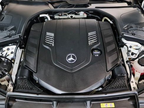 Used 2023 Mercedes-Benz S 580 4MATIC Sedan w/ AMG Line image 34
