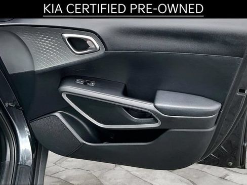 Certified 2023 Kia Soul LX w/ LX Technology Package FWD image 21