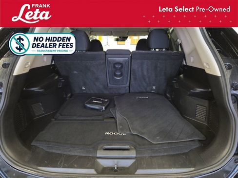 Used 2020 Nissan Rogue S w/ Special Edition Package FWD image 24
