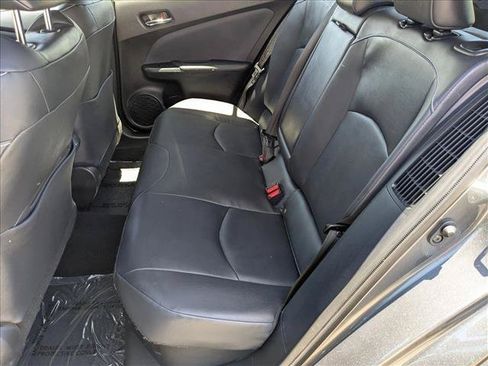 Used 2022 Toyota Prius Prime XLE FWD image 18