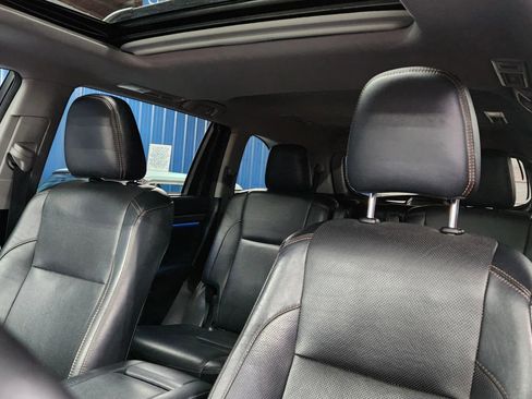 Used 2017 Toyota Highlander Limited image 9