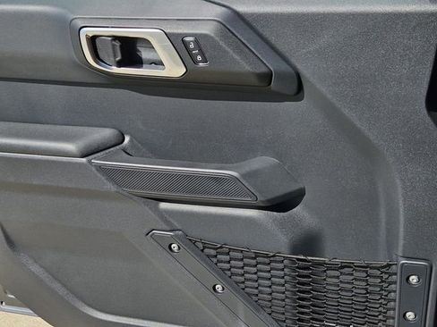 New 2025 Ford Bronco 4-Door image 24
