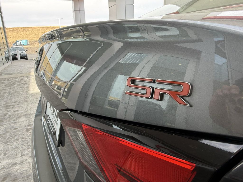 Used 2024 Nissan Altima 2.5 SR FWD image 12