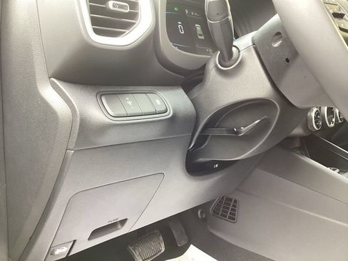 New 2026 Hyundai Venue FWD image 24