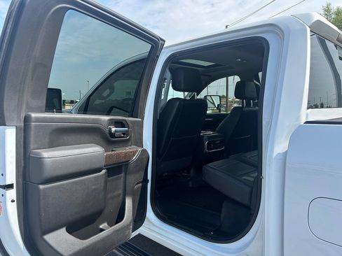 Used 2021 GMC Sierra 3500 Denali w/ Denali Ultimate Package AWD/4WD image 28