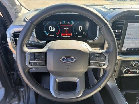 Used 2023 Ford F150 Lariat w/ Trailer Tow Package image 6