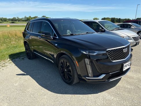 Used 2024 Cadillac XT6 Luxury w/ LPO, Floor Liner Package AWD/4WD image 3